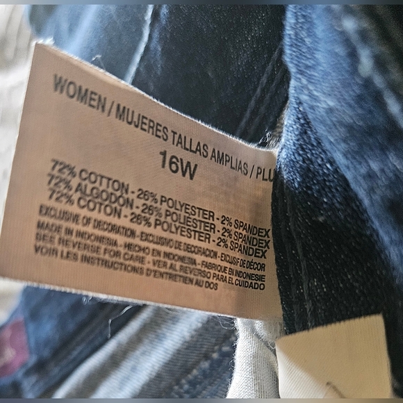 Gloria Vanderbilt Cuffed Denim Capri Pants Plus Size 16W - Picture 4 of 6